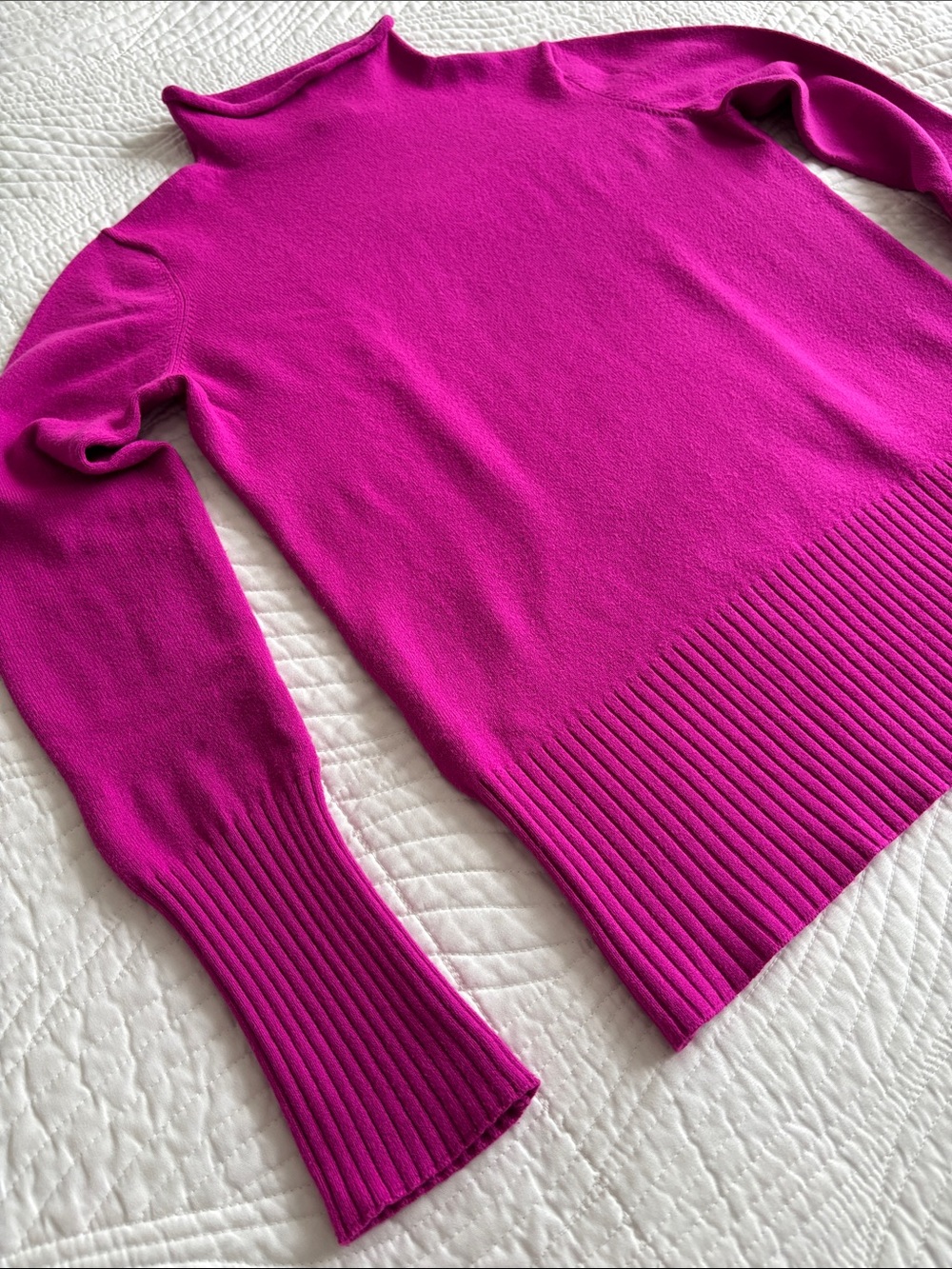 French Connection Sweater Hot Fucsia Pink Mock Turtleneck women’s Medium